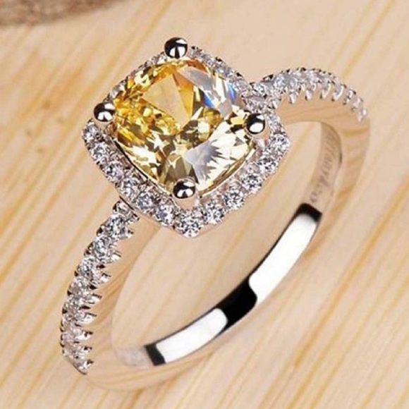 925 SS Princess Cut Cubic Zirconia Citrine Ring - Picture 4 of 7